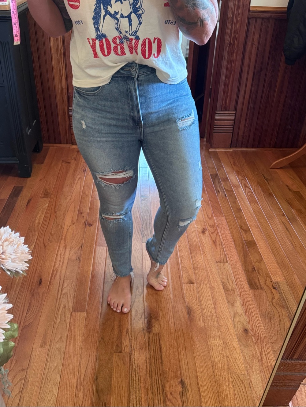 Risen High-Rise Distressed Skinny Jeans